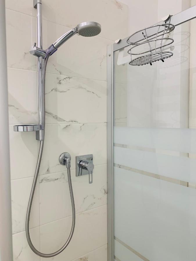 Casa Vacanze/Soggiorno Lavoro A Порто-Сан-Джорджо Екстер'єр фото